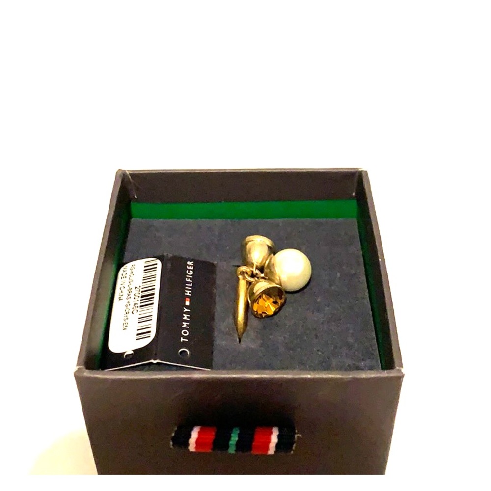 NWT Tommy Hilfiger Ring